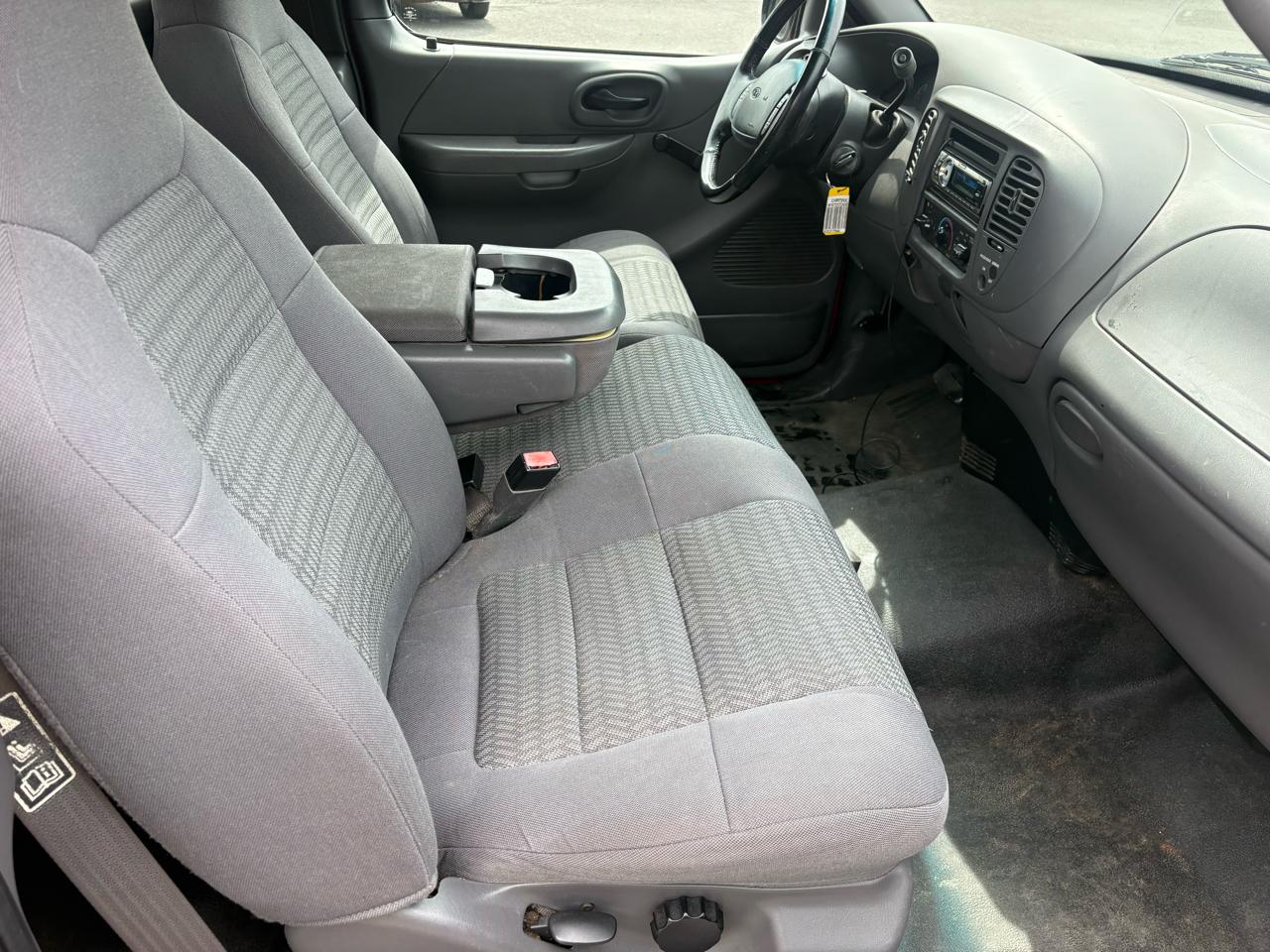 Ford F-150 XL Flareside 2WD 2002