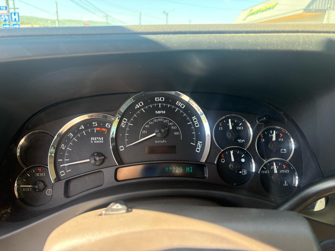 Cadillac Escalade 2WD 2005