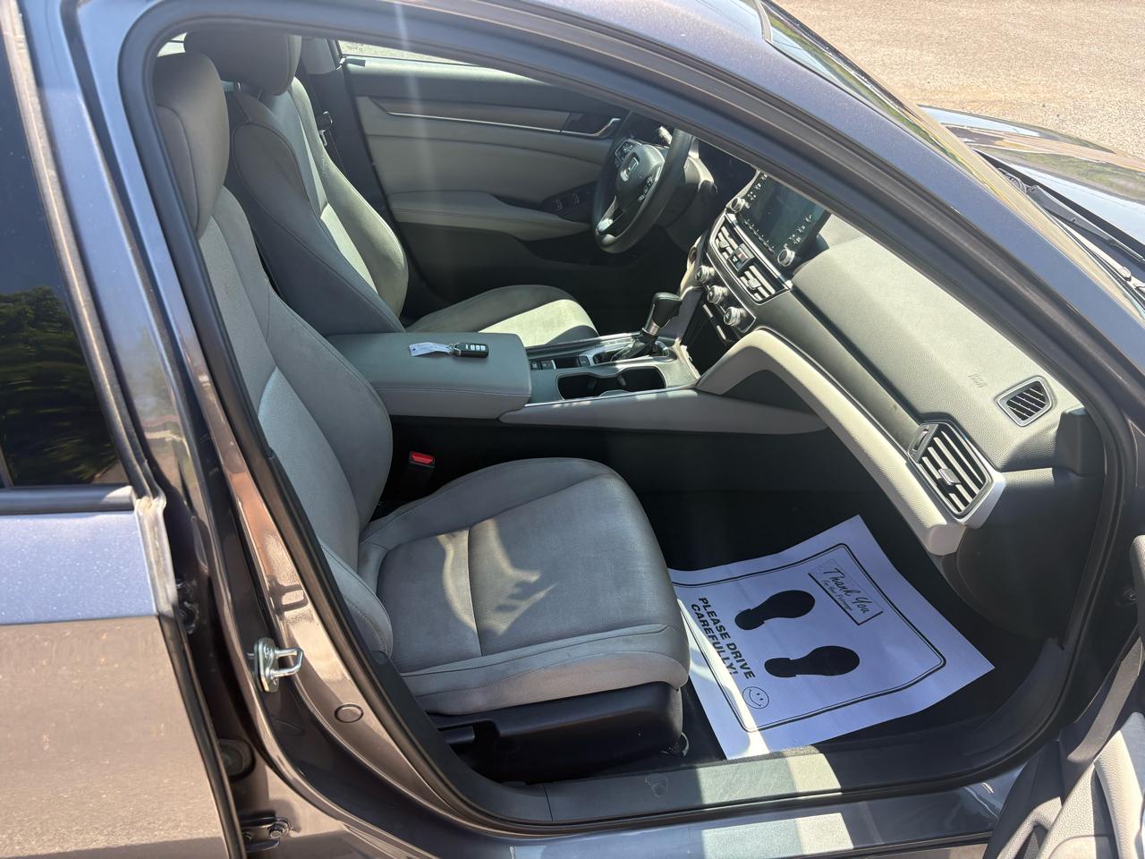 Honda Accord LX CVT 2020