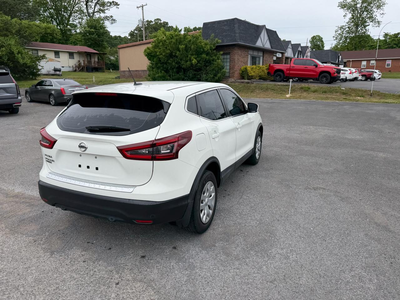 Nissan Rogue Sport S 2020
