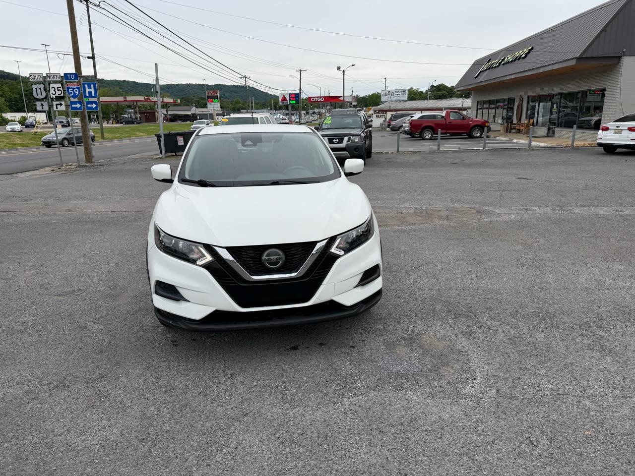 Nissan Rogue Sport S 2020
