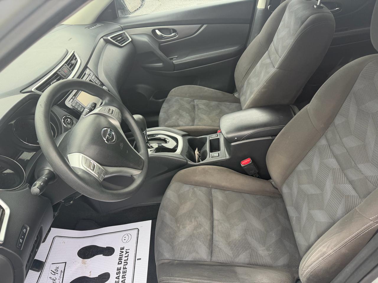 Nissan Rogue FWD SV 2015