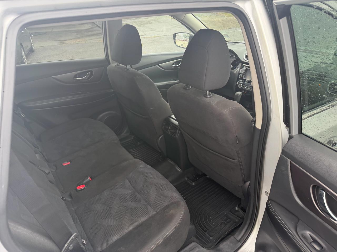 Nissan Rogue FWD SV 2015