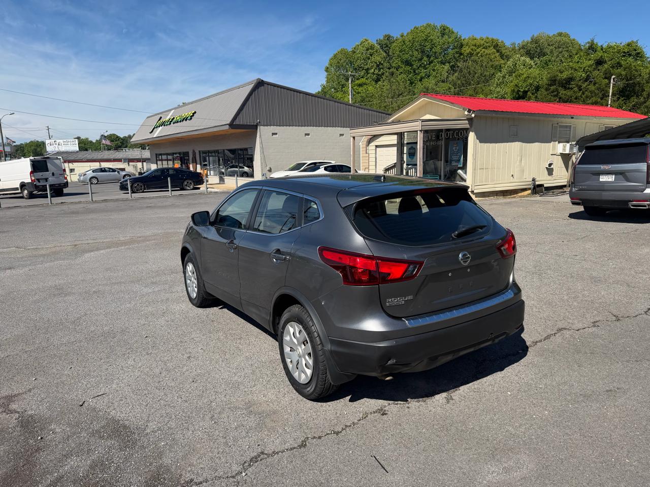 Nissan Rogue Sport S 2019