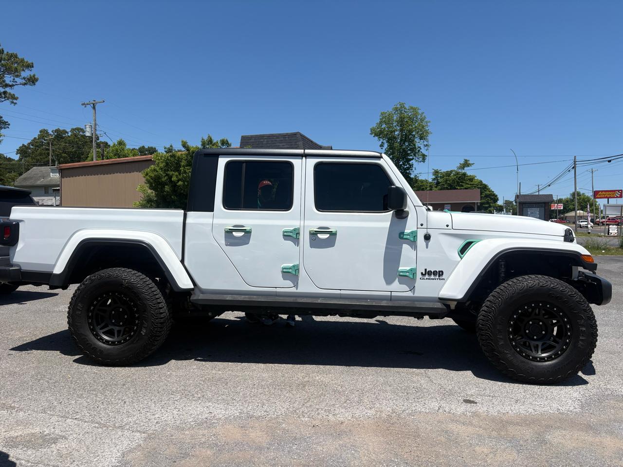 Jeep Gladiator Sport S 2021