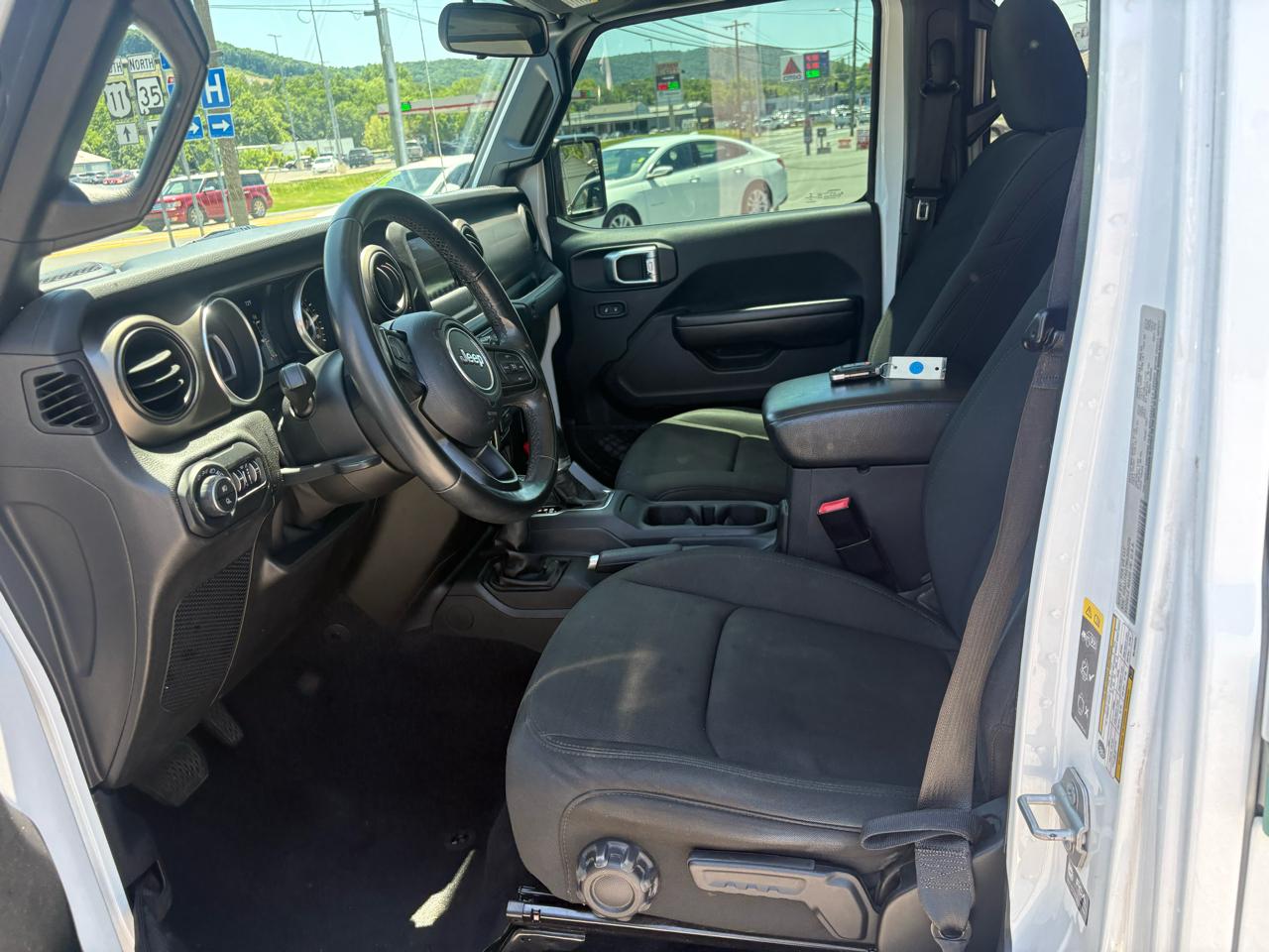 Jeep Gladiator Sport S 2021