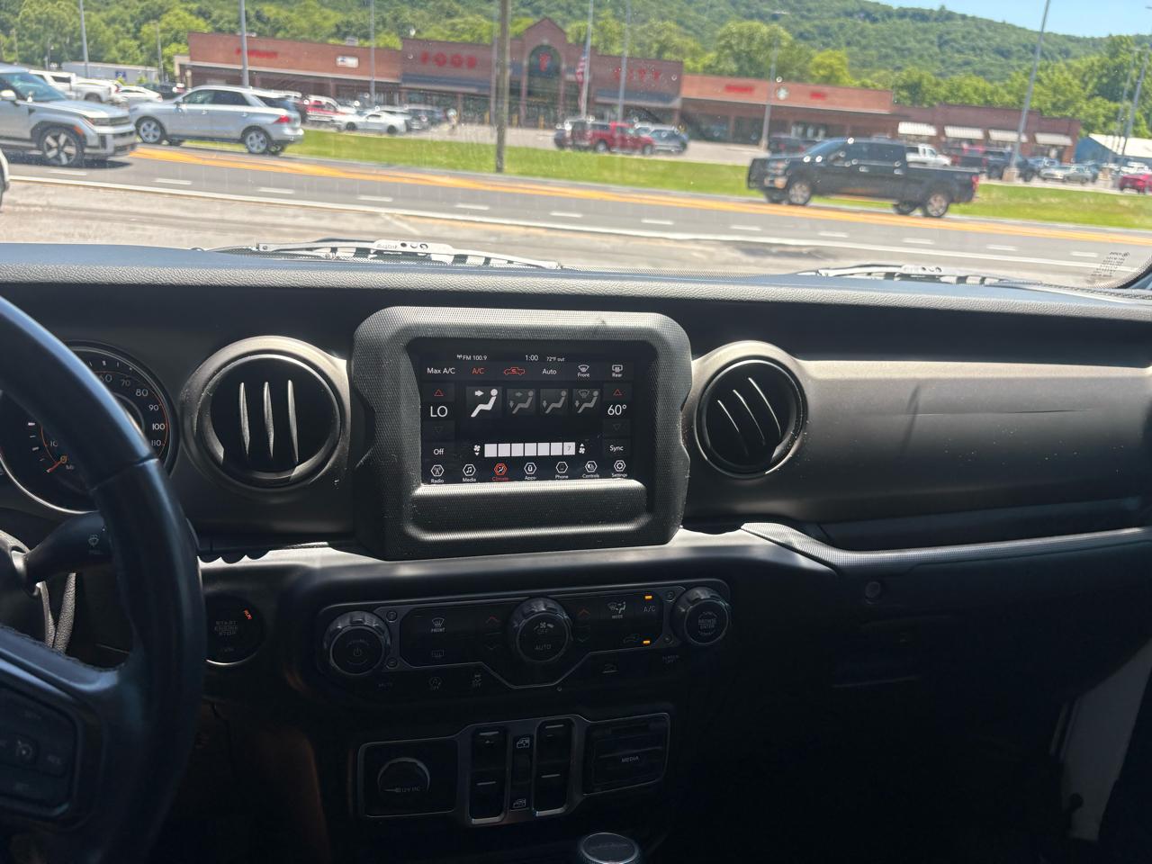 Jeep Gladiator Sport S 2021