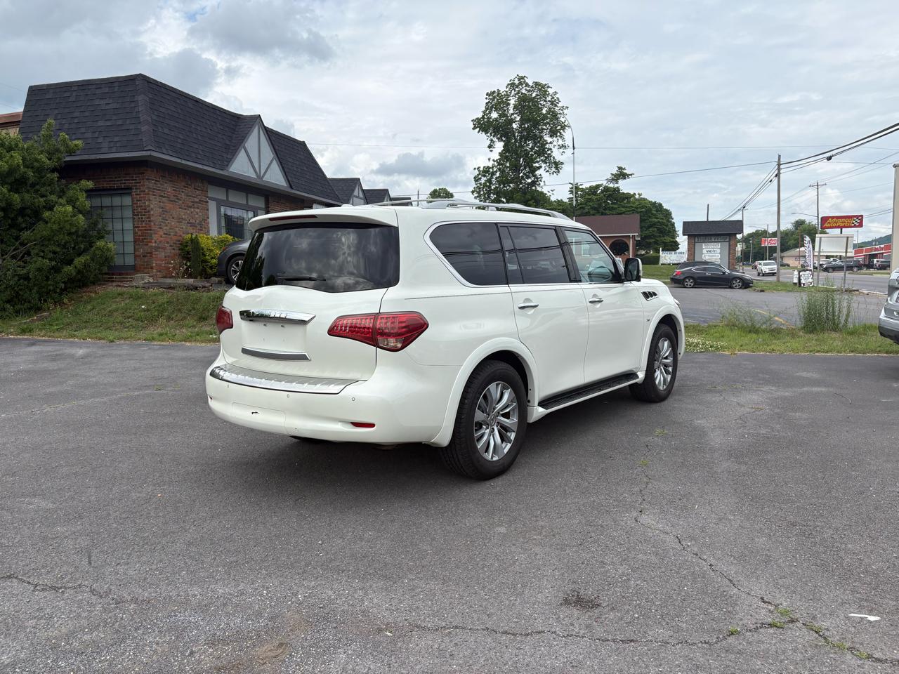 Infiniti QX80 4WD 2017