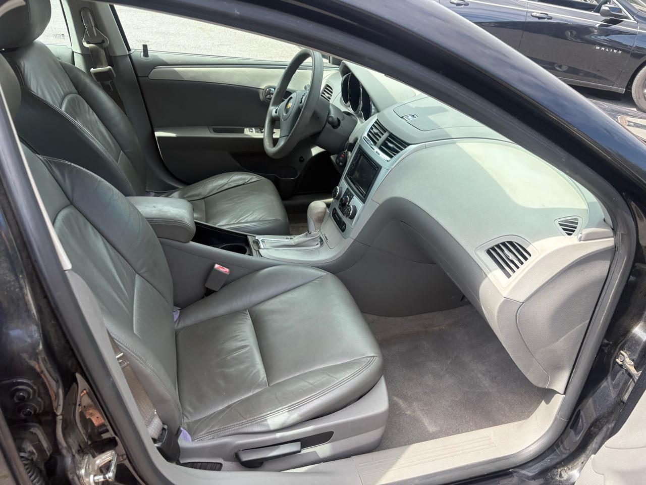 Chevrolet Malibu LS 2012