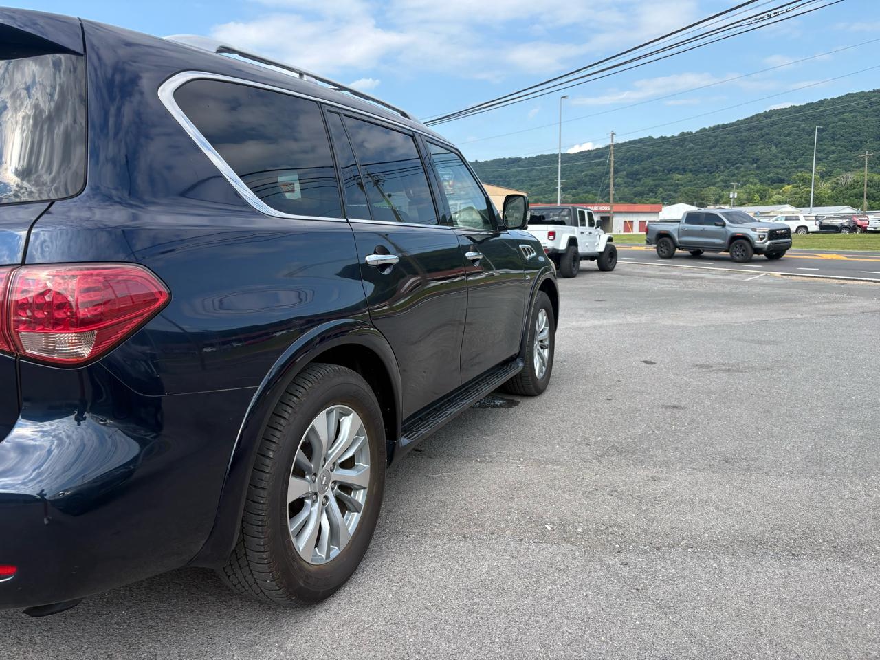 Infiniti QX80 2WD 2015
