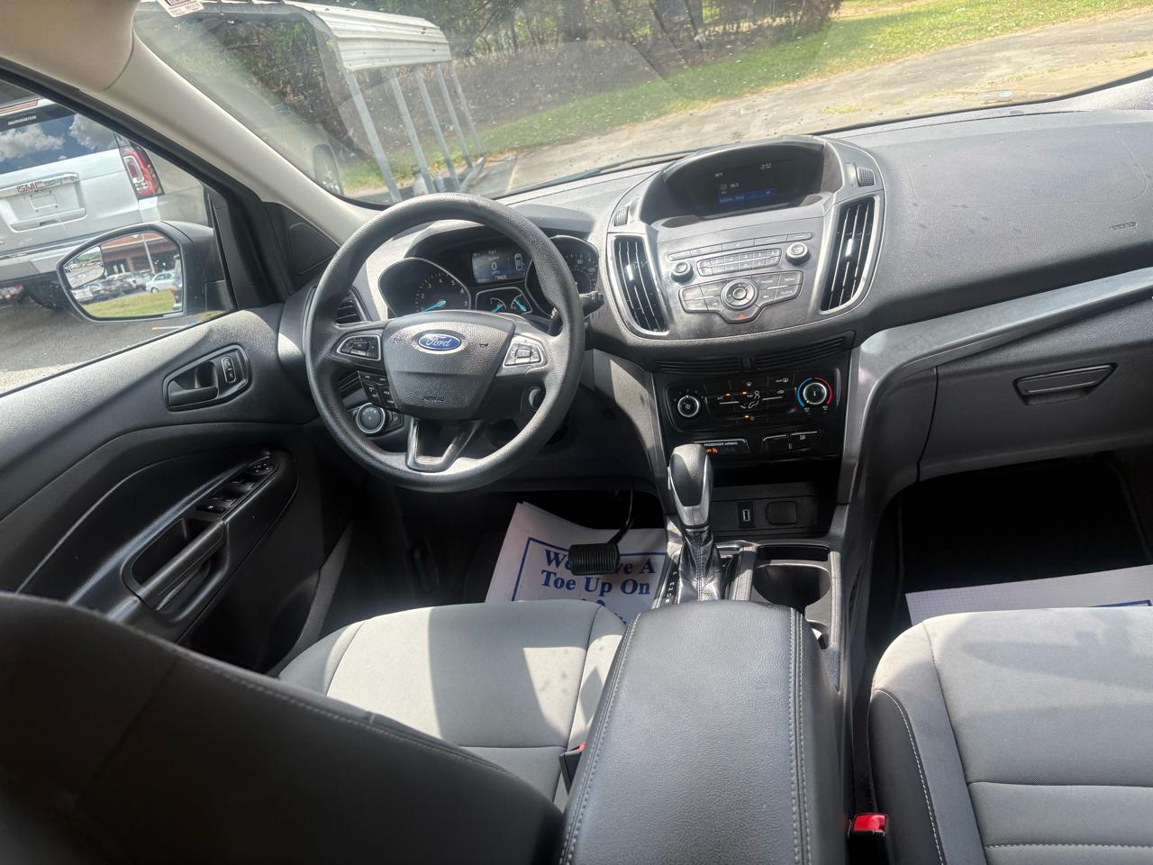 Ford Escape S FWD 2019