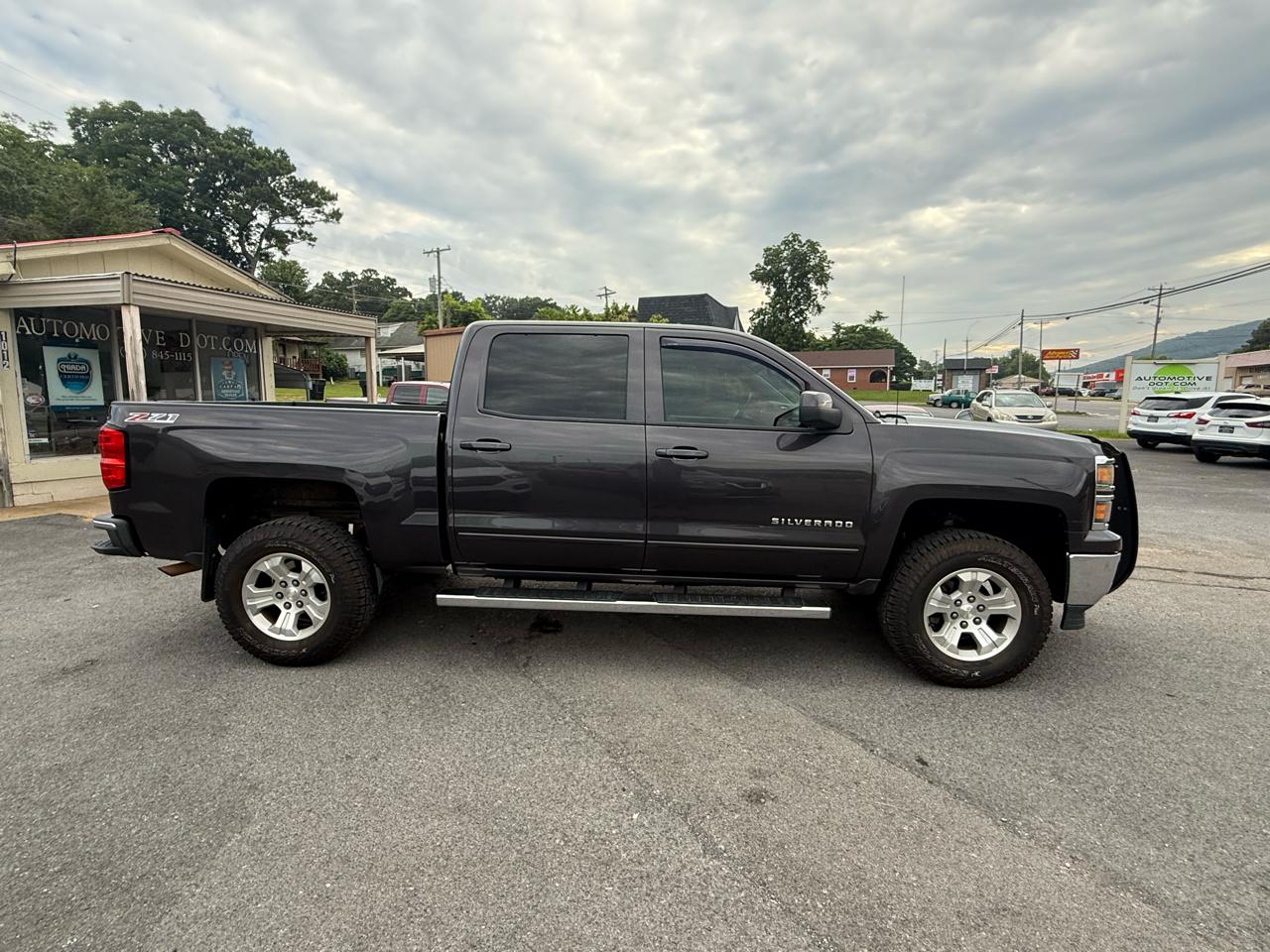Chevrolet Silverado 1500 Crew Cab 143.5" WB 4WD LT2 2015