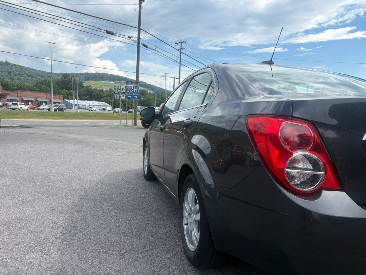 Chevrolet Sonic LT Auto Sedan 2016