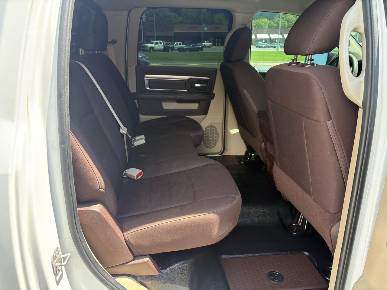 RAM 1500 SLT Crew Cab SWB 4WD 2018