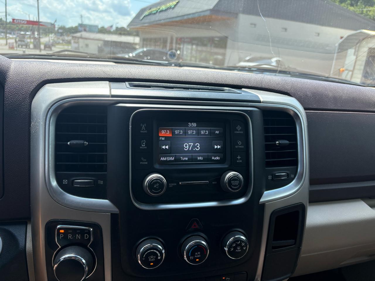 RAM 1500 SLT Crew Cab SWB 4WD 2018