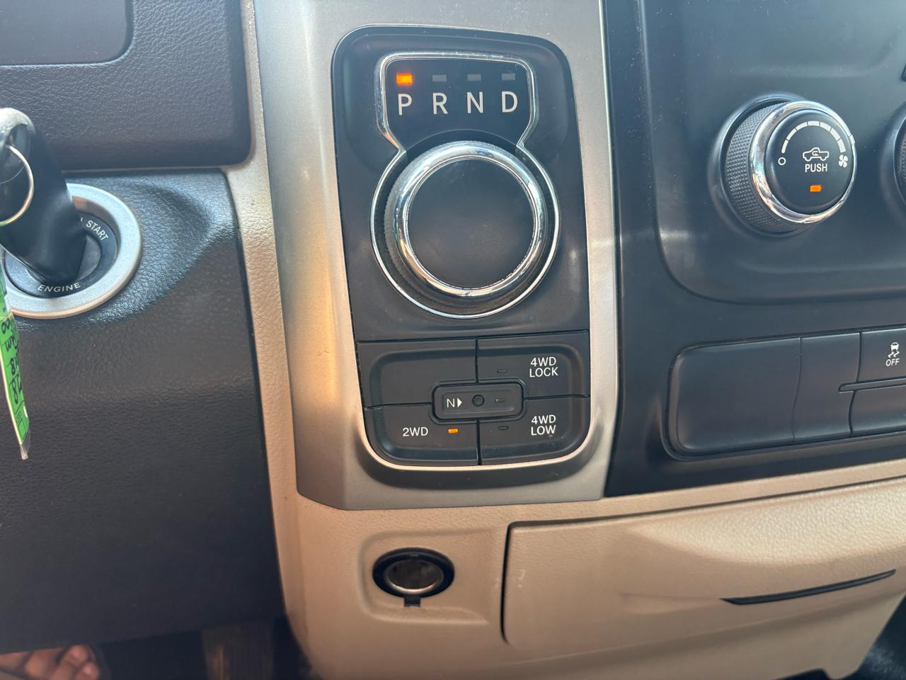 RAM 1500 SLT Crew Cab SWB 4WD 2018