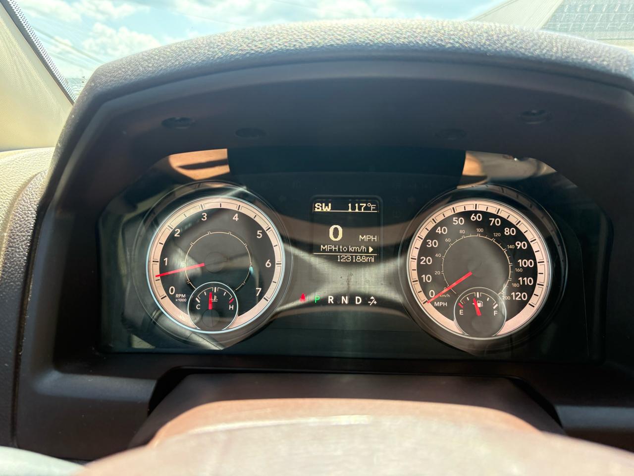 RAM 1500 SLT Crew Cab SWB 4WD 2018