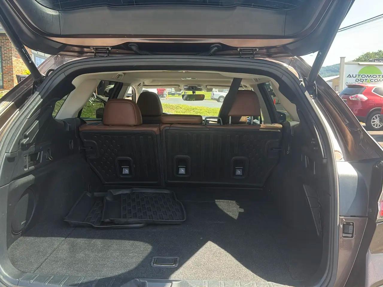 Subaru Outback Touring XT 2021