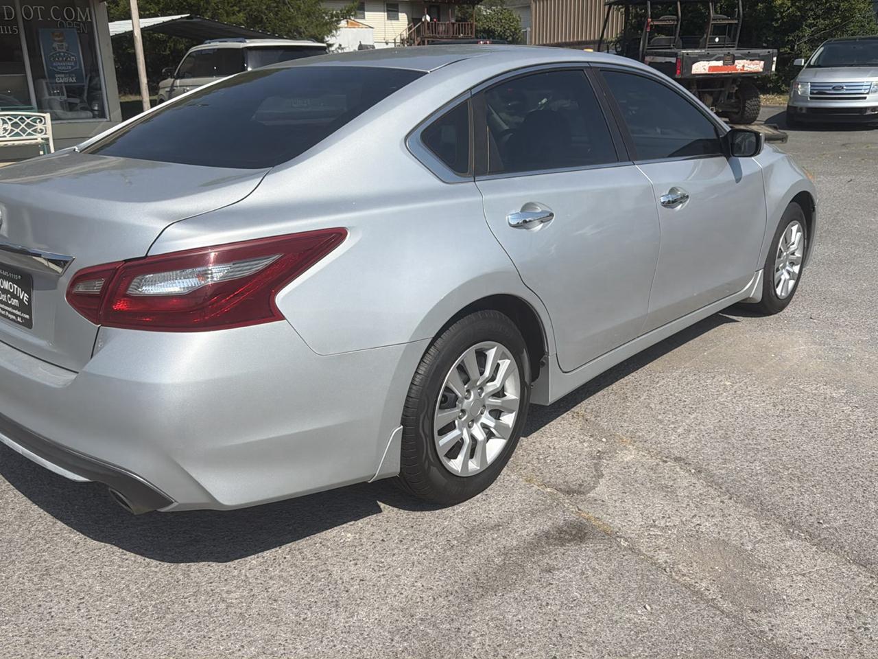Nissan Altima 2.5 SV 2018