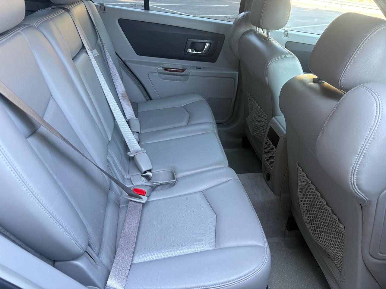 Cadillac SRX V8 2006