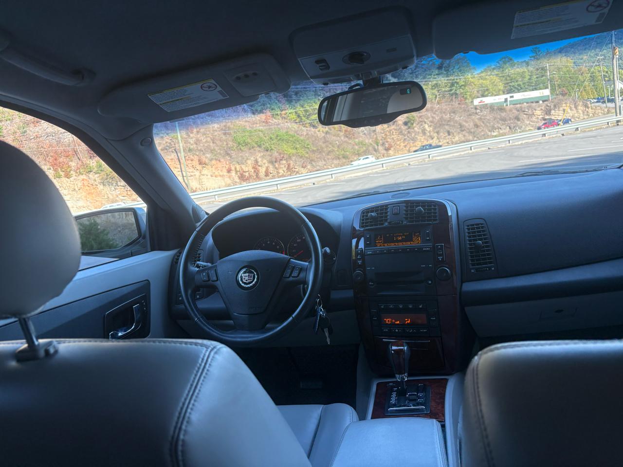 Cadillac SRX V8 2006