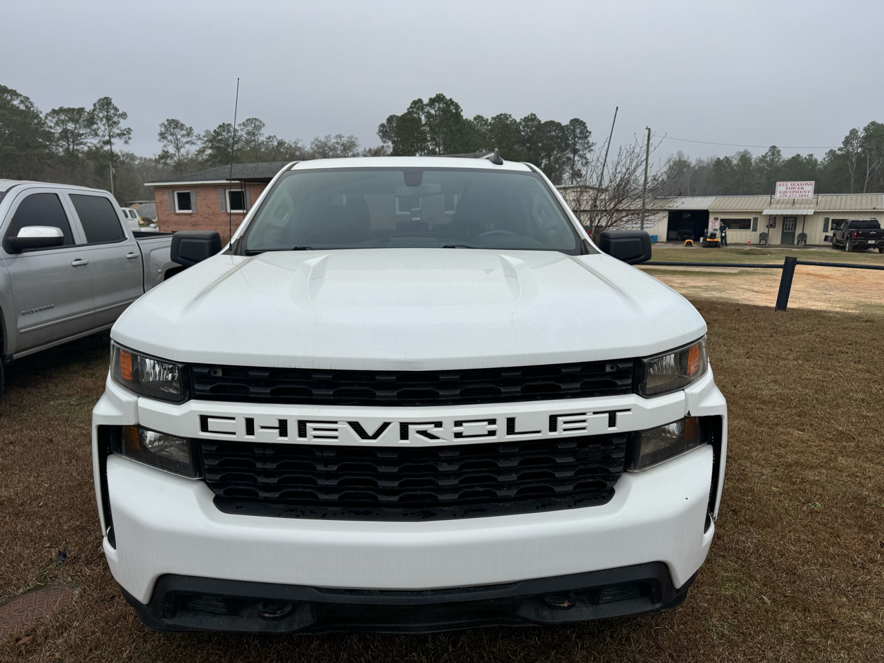 Chevrolet Silverado 1500 Custom Crew Cab Short Box 4WD 2021