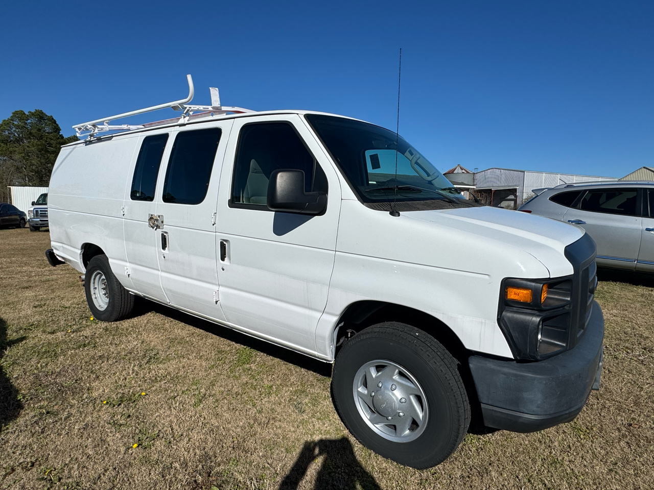 Ford Econoline E-350 Super Duty Extended 2013