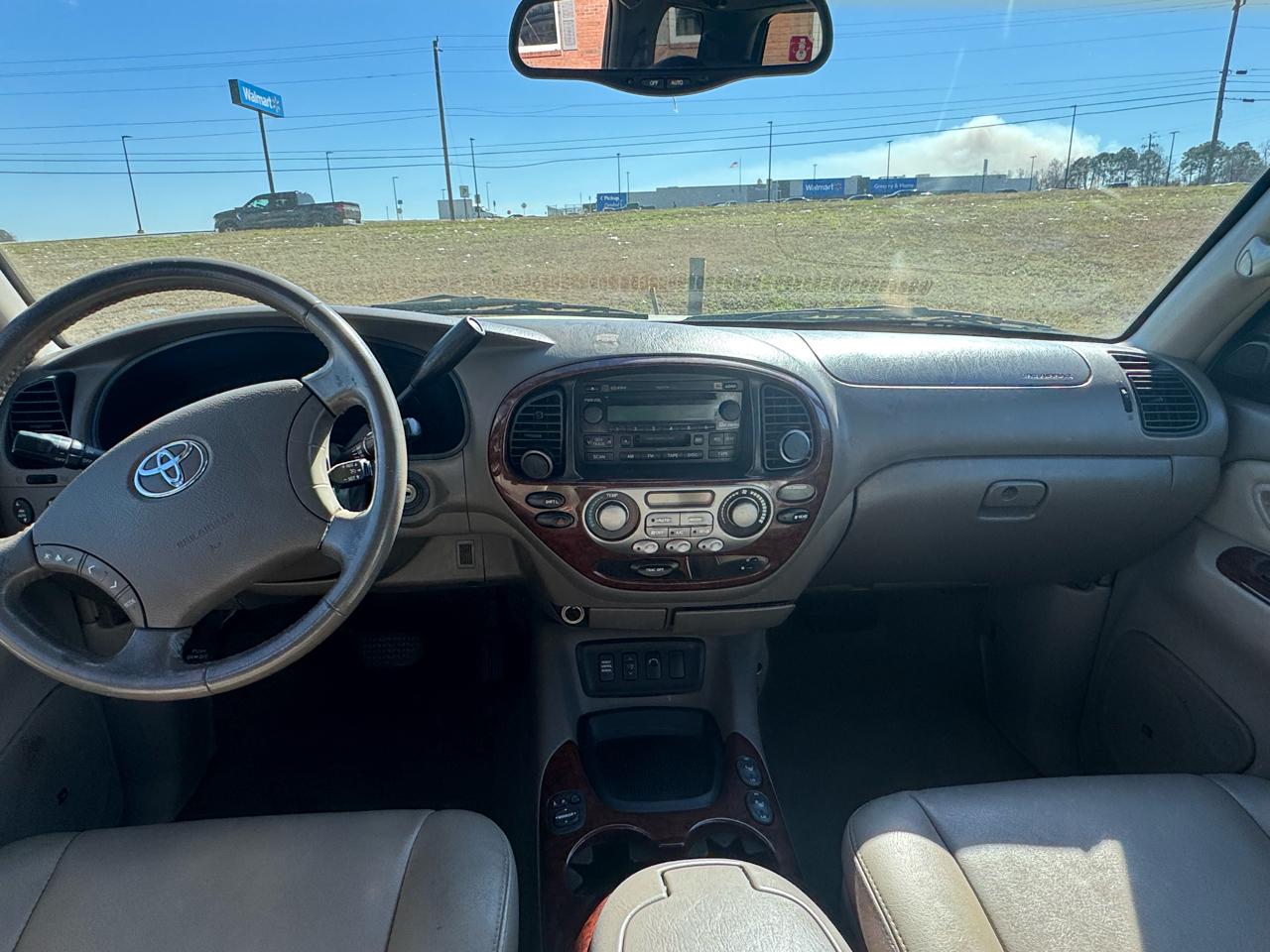 Toyota Sequoia Limited 2WD 2006