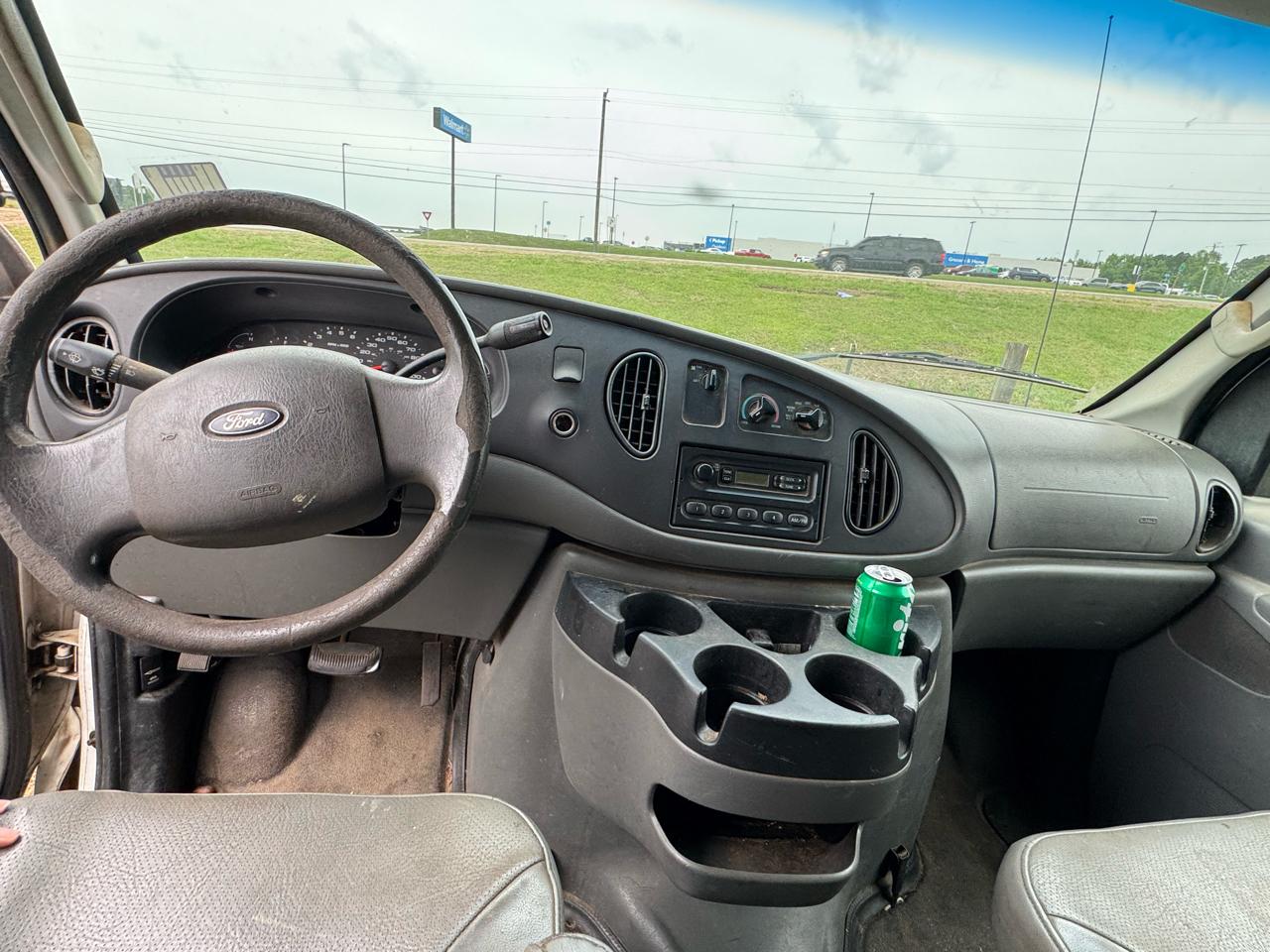 Ford Econoline E-150 2006