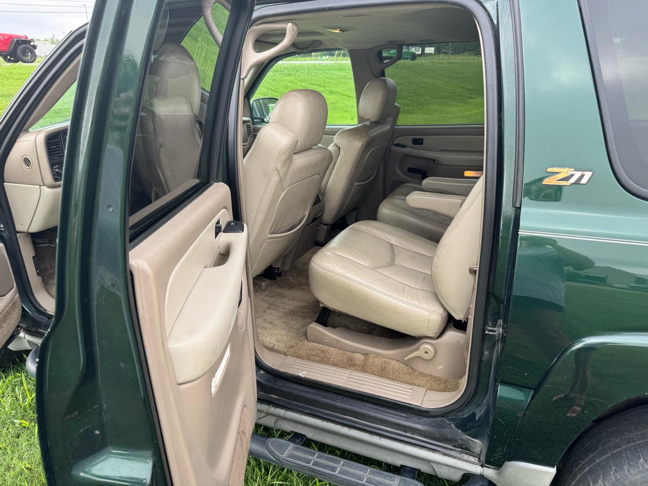 Chevrolet Suburban 1500 4WD 2003