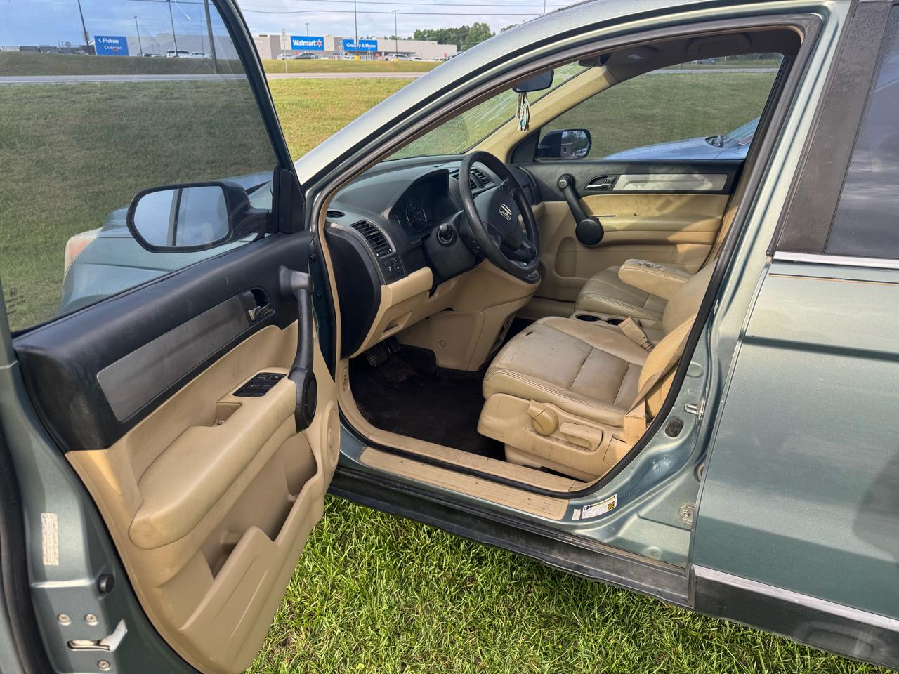 Honda CR-V LX 2WD 5-Speed AT 2011