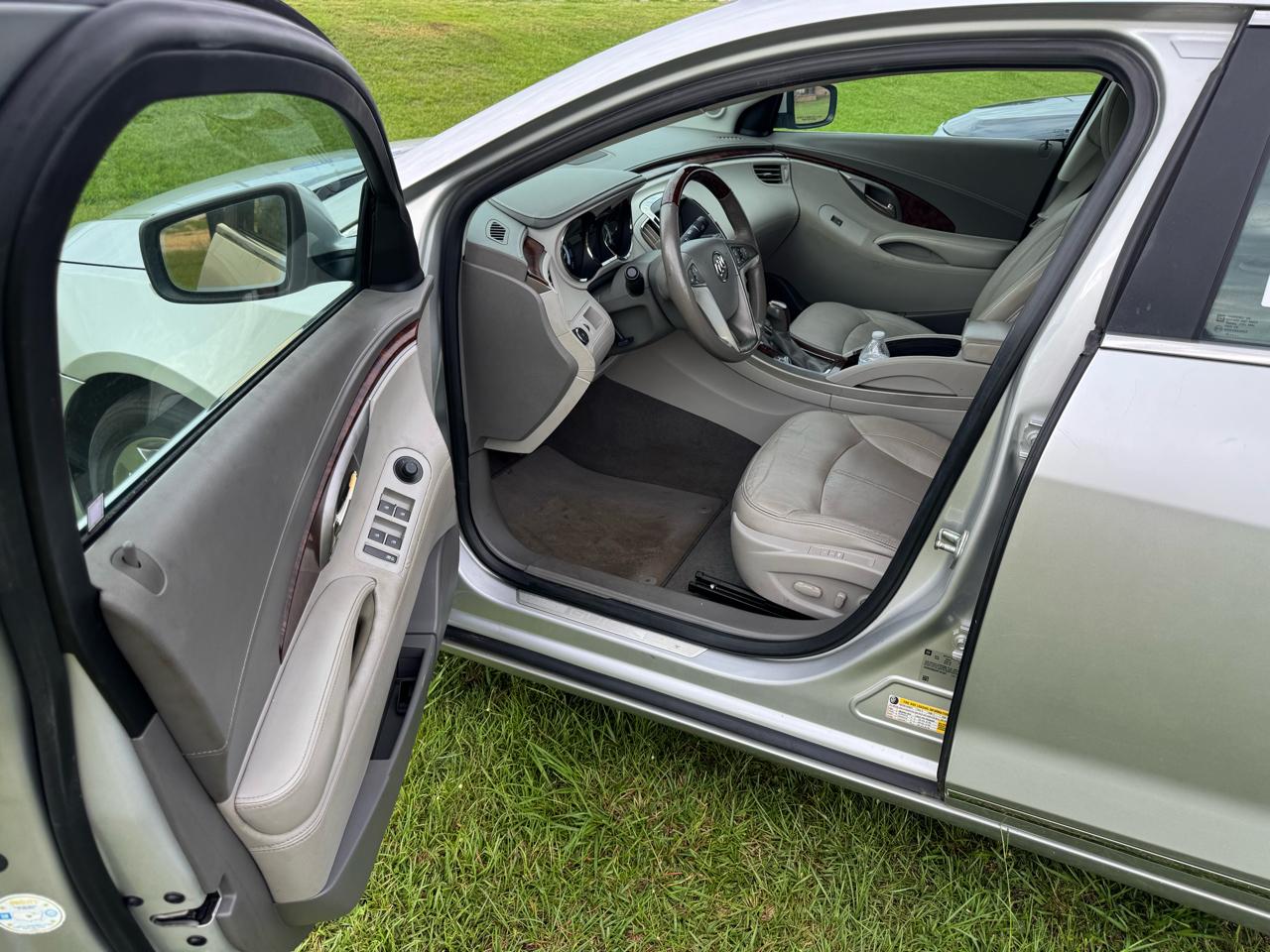 Buick LaCrosse CXL FWD 2010