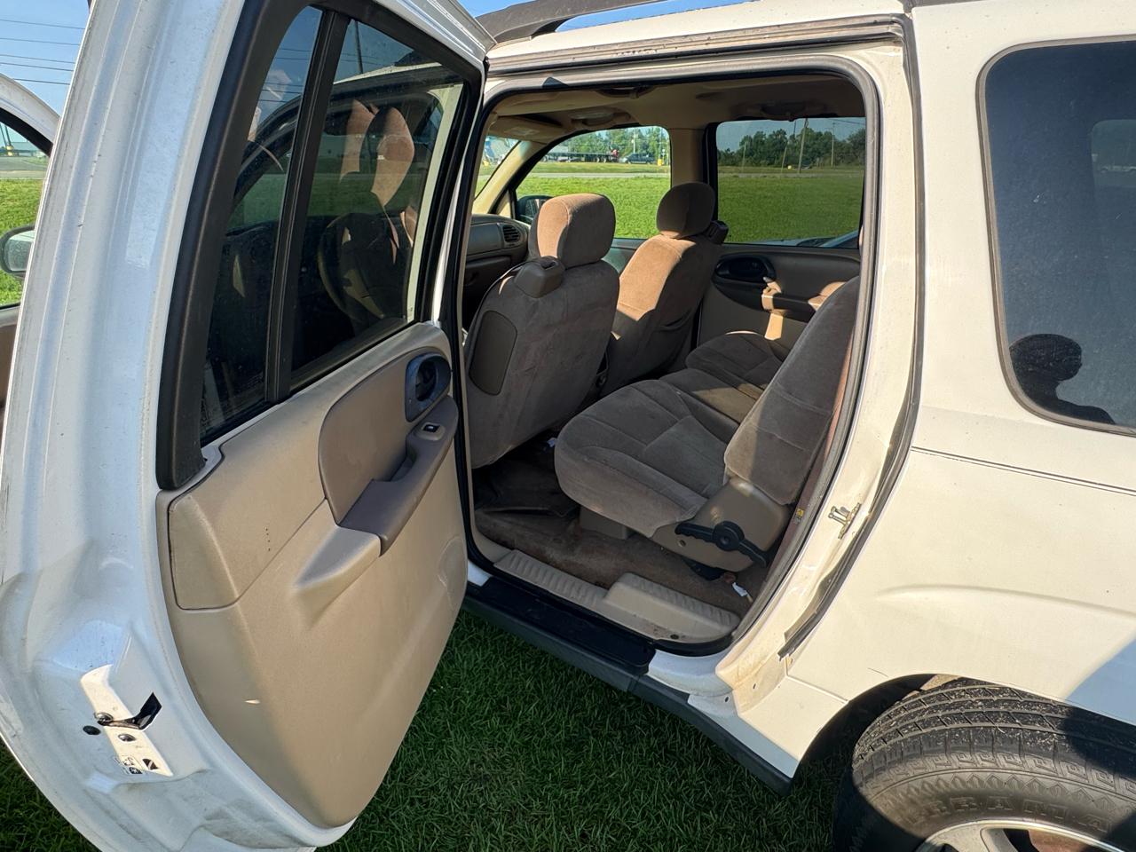 Chevrolet TrailBlazer EXT LS 2WD 2004