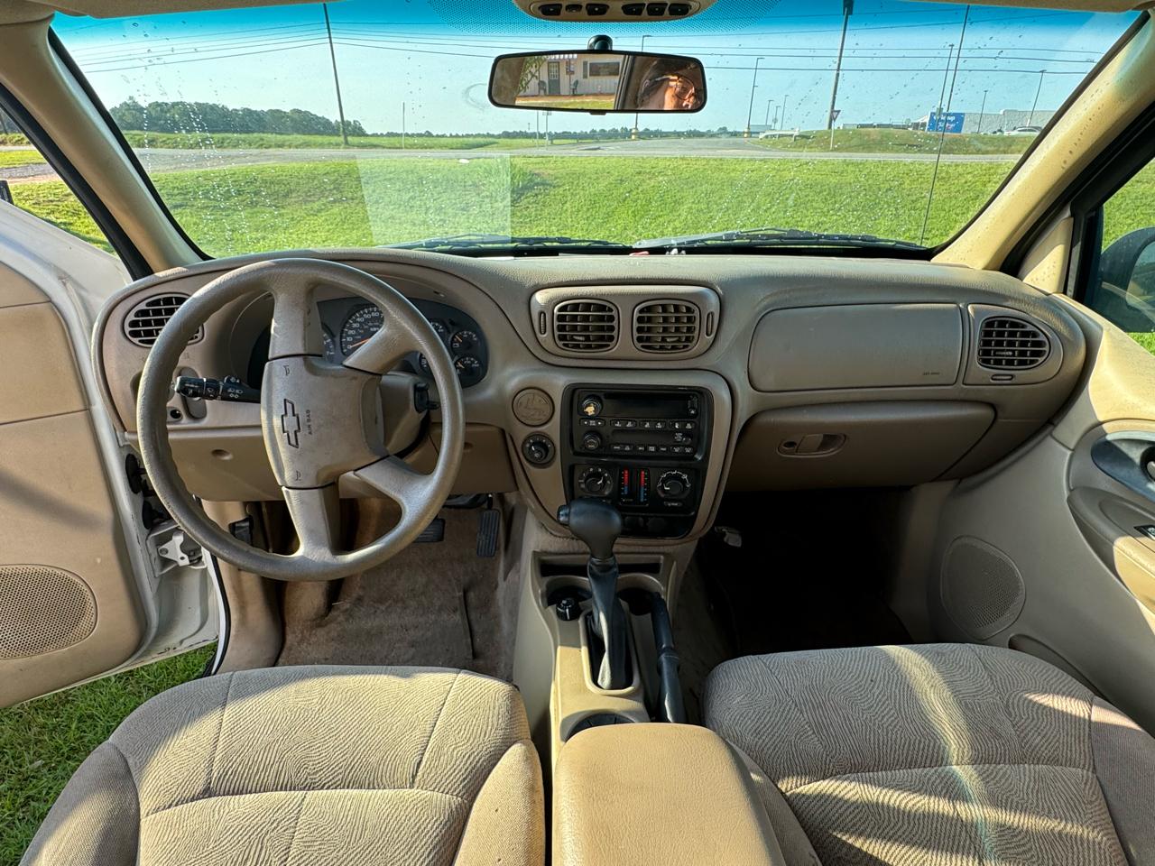 Chevrolet TrailBlazer EXT LS 2WD 2004