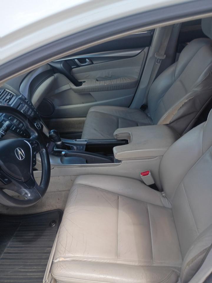 Acura TL 5-Speed AT 2009