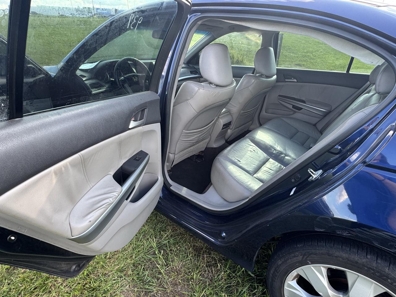Honda Accord EX-L Sedan AT 2010