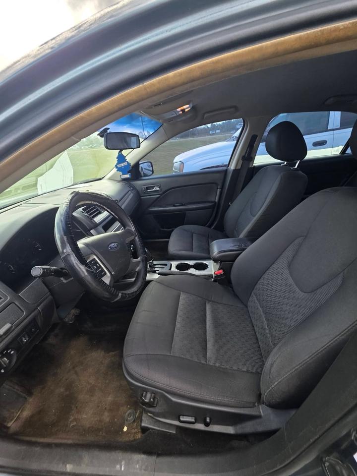 Ford Fusion SE 2012