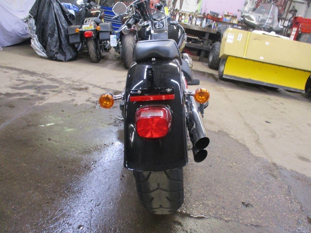 Harley-Davidson FLSTF  2016