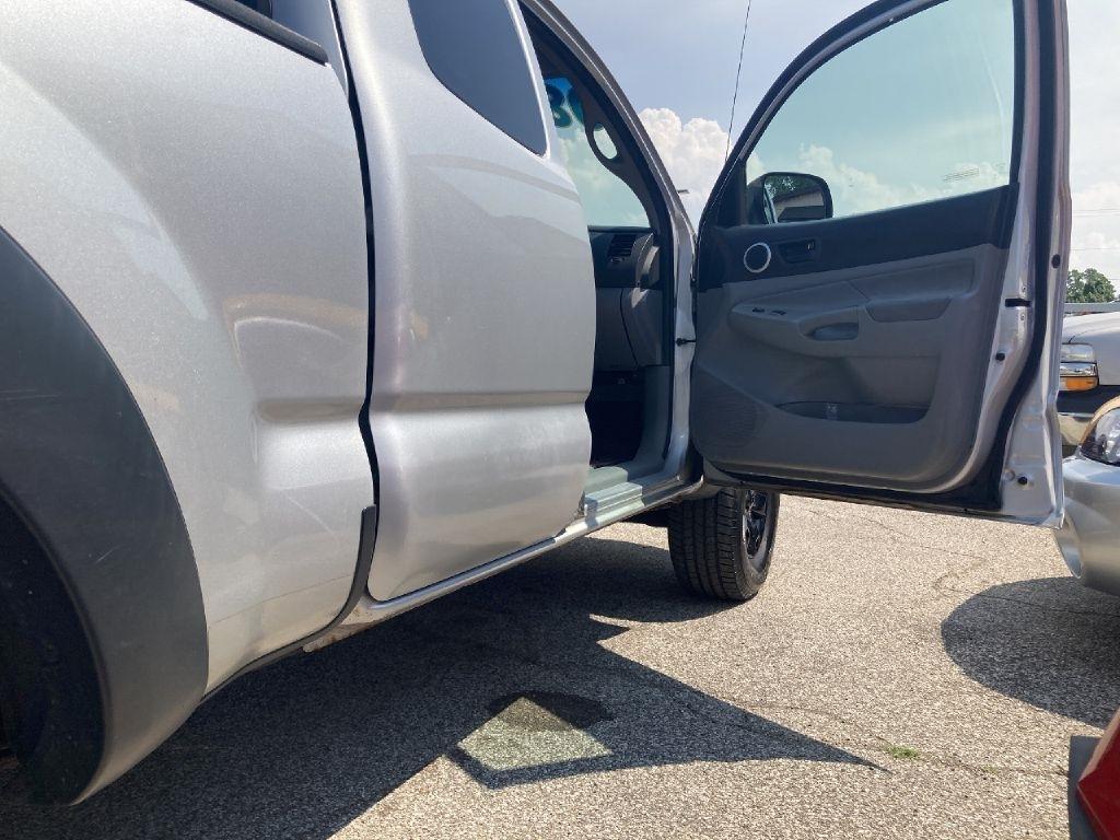 Toyota Tacoma  2008