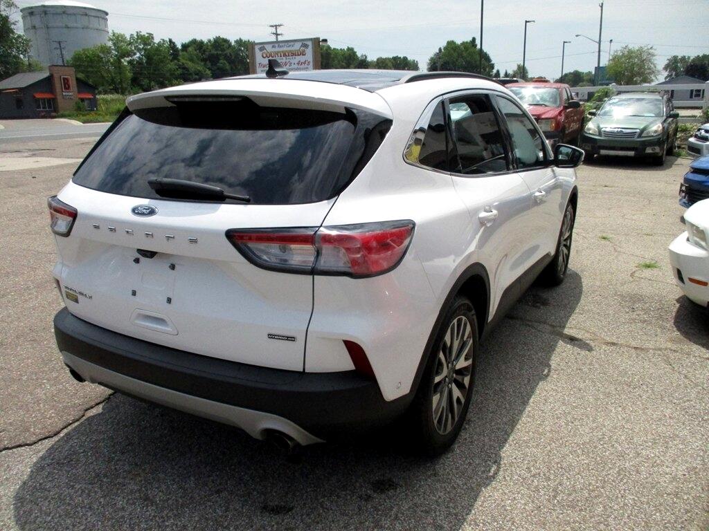 2020 Ford Escape Titanium photo 2