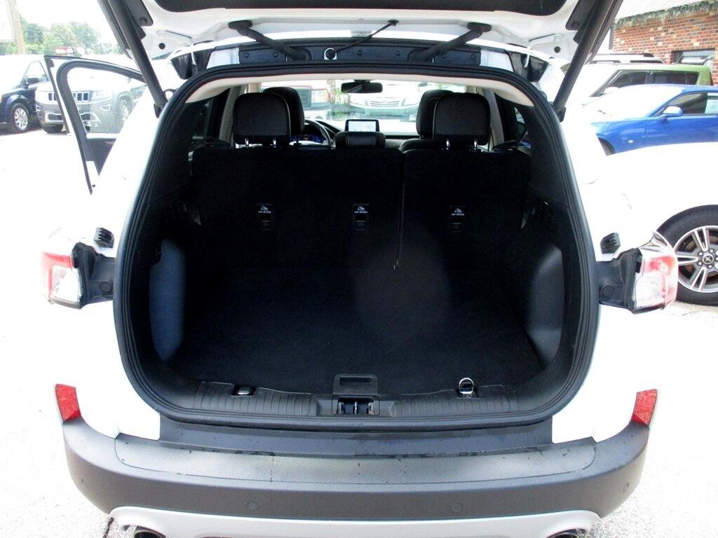 2020 Ford Escape Titanium photo 5
