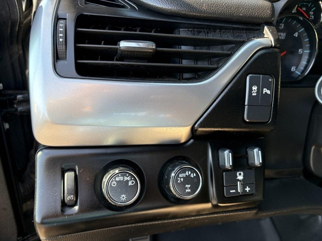Chevrolet Suburban  2020