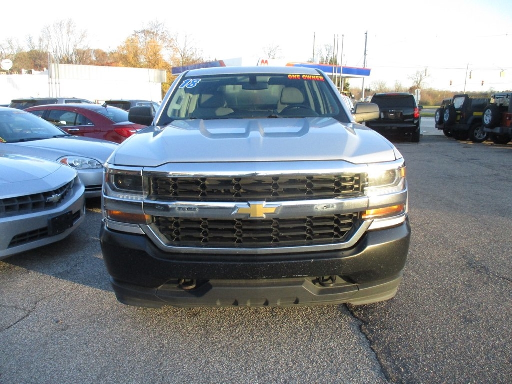 2018 Chevrolet Silverado Work Truck LS Base photo 2