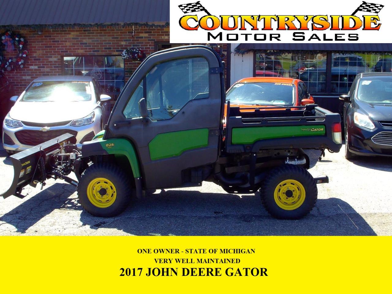 2017 John Deere 825 2DR