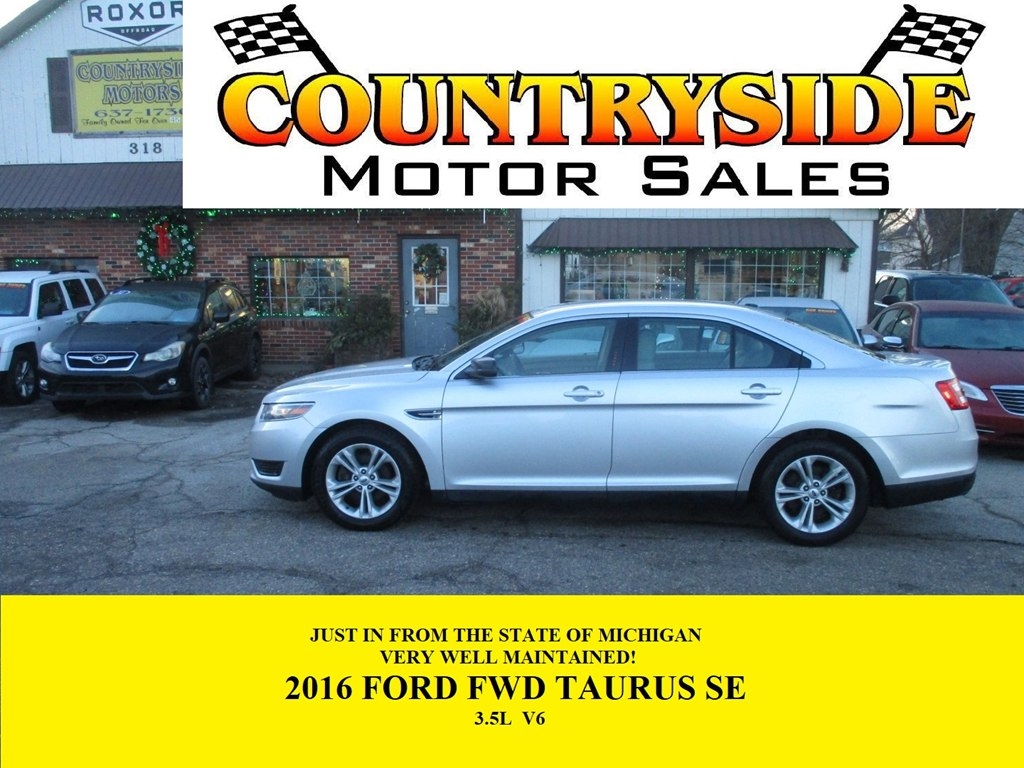 2016 Ford Taurus SE's photo