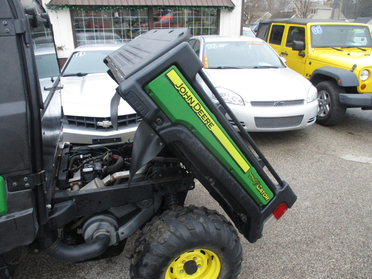 John Deere Gator  2016