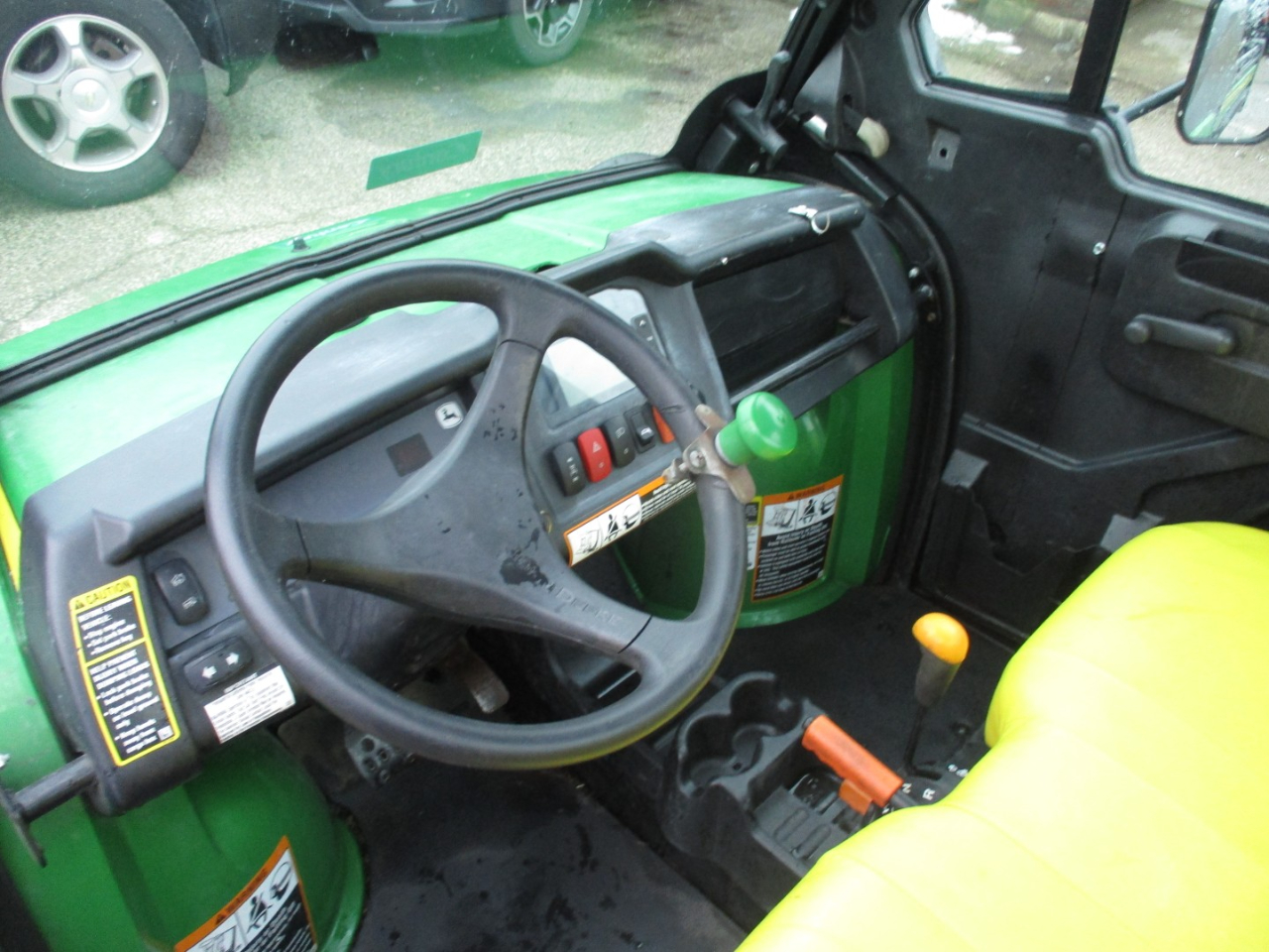 John Deere Gator  2016