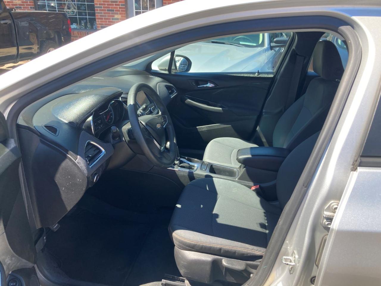 Chevrolet Cruze LS 2019