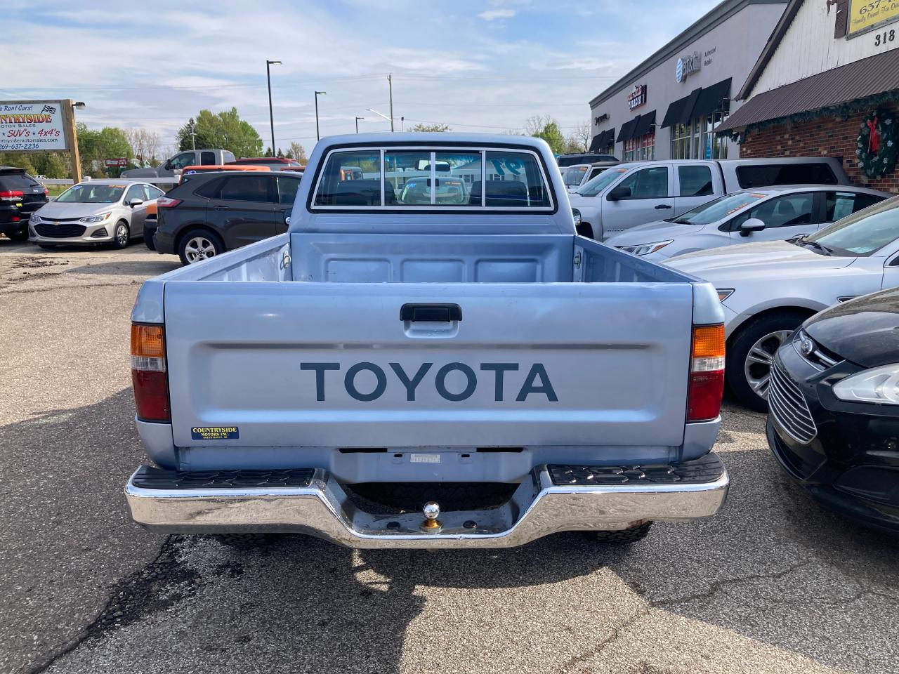 Toyota 4WD Pickups  1991