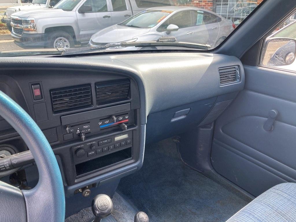 Toyota 4WD Pickups  1991
